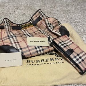Burberry Purse